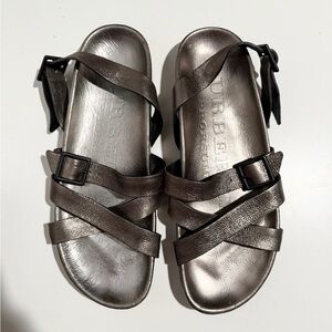 Burberry Prosum metallic‎ leather sandals 44